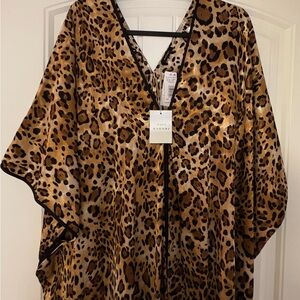 Natori Cheetah Caftan NWT in size XL